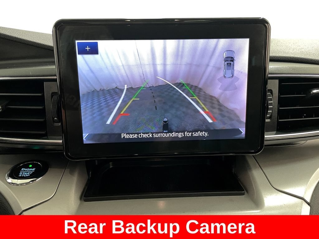 Used 2020 Ford Explorer XLT w/ Equipment Group 202A AWD/4WD image 4