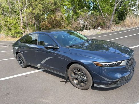 Used 2025 Honda Accord SE image 3