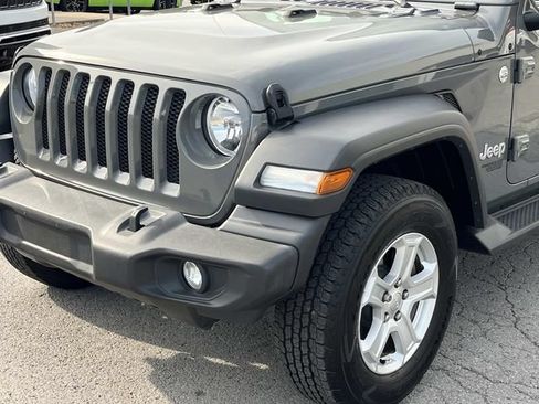 Certified 2018 Jeep Wrangler Unlimited Sport S AWD/4WD image 24