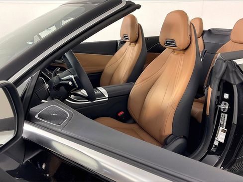 New 2026 Mercedes-Benz CLE 300 4MATIC Cabriolet image 9