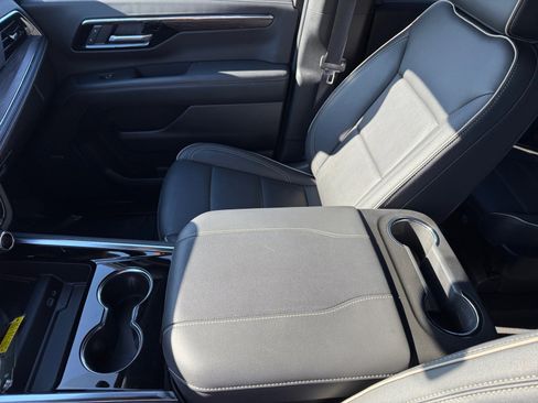 New 2026 Chevrolet Traverse LT w/ Driver Confidence Package image 14