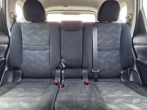 Used 2016 Nissan Rogue S image 22