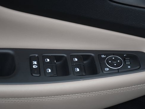 Used 2020 Hyundai Santa Fe Limited FWD image 11