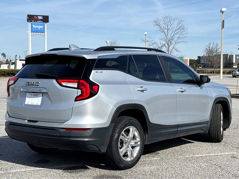 Used 2022 GMC Terrain SLE w/ Driver Convenience Package image 21