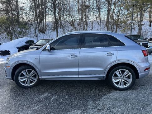 Used 2018 Audi Q3 2.0T Premium Plus w/ Premium Plus Package AWD/4WD image 9