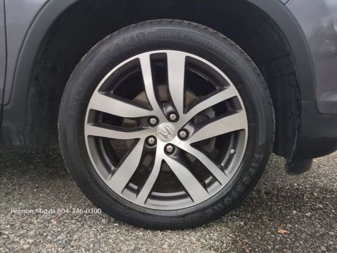 Used 2018 Honda Pilot Touring image 12