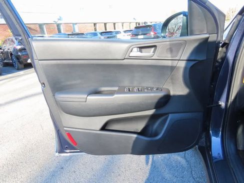 Used 2022 Kia Sportage LX image 15