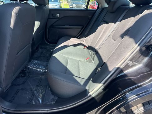 Used 2011 Ford Fusion SE FWD image 13