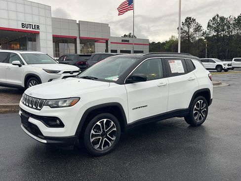 Used 2022 Jeep Compass Limited AWD/4WD image 2