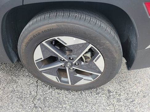 Used 2025 Hyundai Tucson SEL FWD image 16