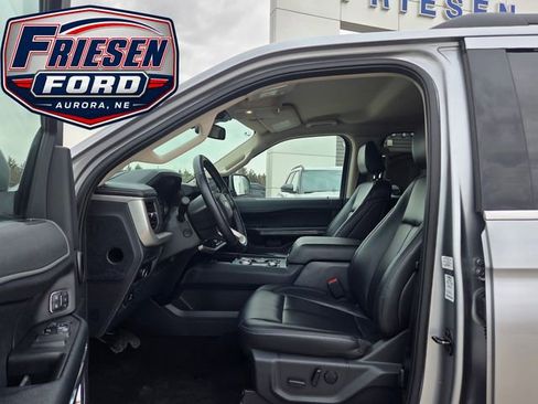 Used 2024 Ford Expedition Max XLT AWD/4WD image 11