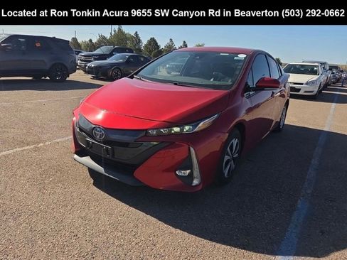 Used 2018 Toyota Prius Prime Advanced FWD image 3