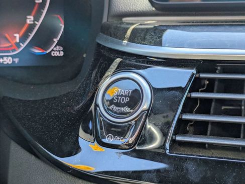 Used 2022 BMW M550i xDrive M550i xDrive w/ Executive Package image 30