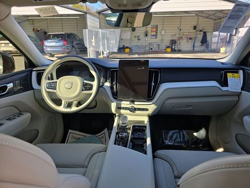 New 2026 Volvo XC60 B5 Ultra w/ Protection Package Premier image 17