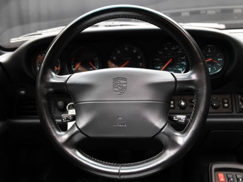 Used 1995 Porsche 911 Carrera RWD image 7