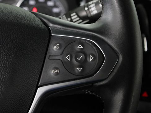 Used 2023 Chevrolet Traverse LT image 26