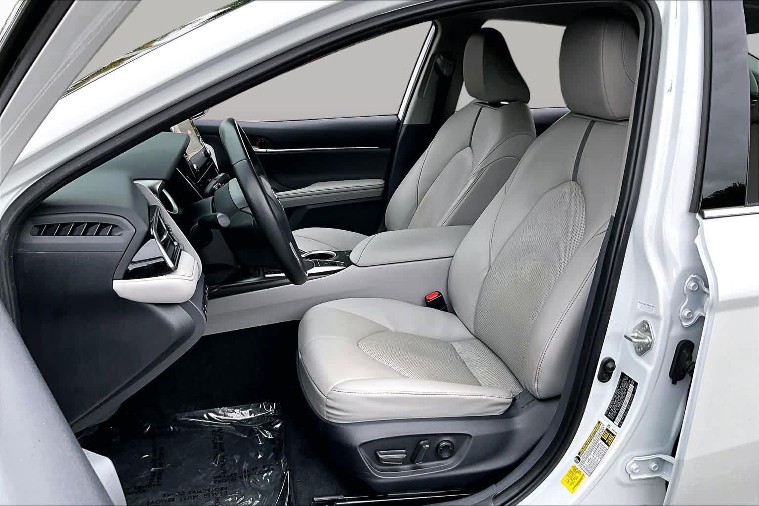 Used 2024 Toyota Camry XLE w/ Protection Package (Q2) (TMS) FWD image 8