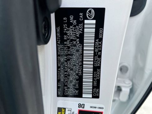 Certified 2025 Lexus ES 350 w/ Premium Package image 22