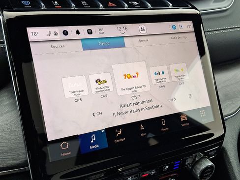 Certified 2023 Jeep Grand Cherokee Overland w/ Luxury Tech Group IV image 19