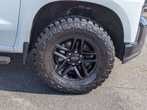 Used 2021 Chevrolet Silverado 1500 LT Trail Boss w/ Convenience Package II AWD/4WD image 14