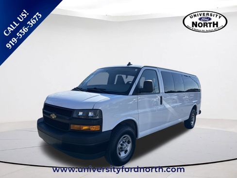 Used 2023 Chevrolet Express 3500 LS image 3
