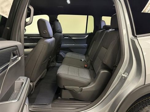 New 2026 GMC Acadia Elevation w/ LPO, Floor Liner Package AWD/4WD image 21