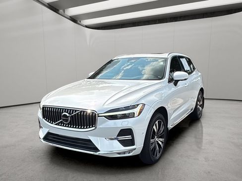 Used 2023 Volvo XC60 B5 Ultimate w/ Climate Package AWD/4WD image 1