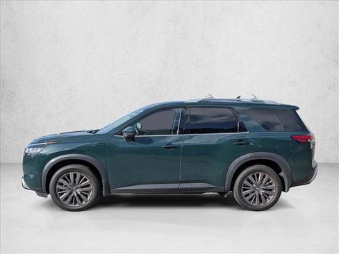 Used 2024 Nissan Pathfinder SL w/ SL Premium Package FWD image 9