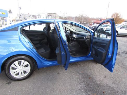 Used 2023 Nissan Versa S image 26