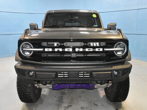 Used 2022 Ford Bronco Outer Banks w/ Sasquatch Package AWD/4WD image 18