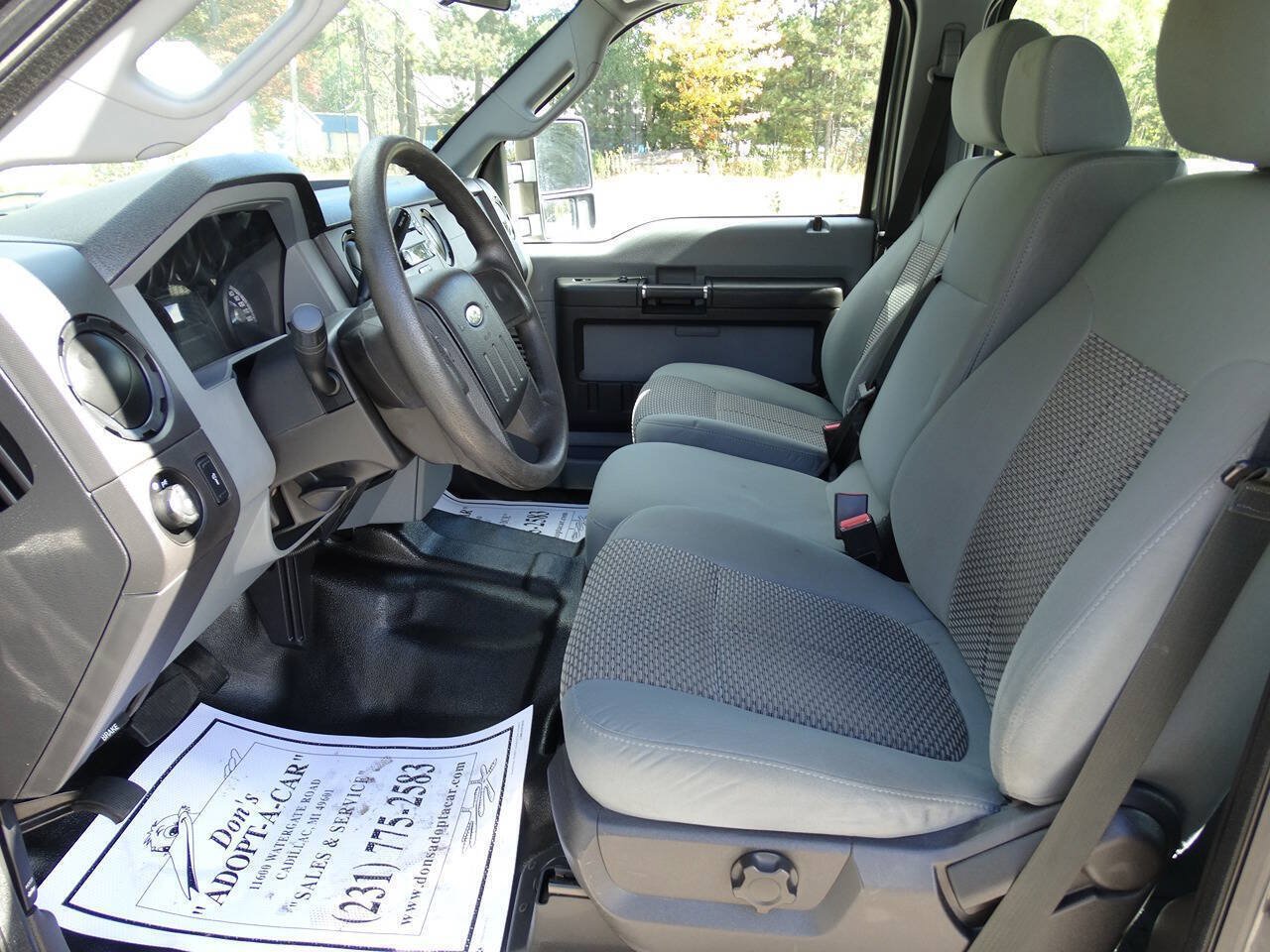Used 2015 Ford F250 4x4 Crew Cab XL w/ Power Equipment Group image 11