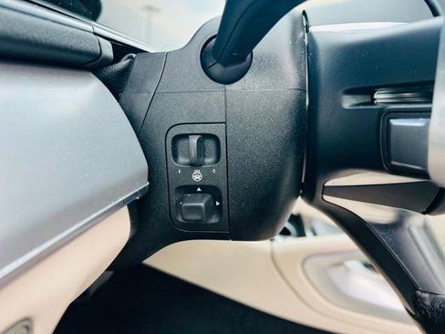 Certified 2024 Mercedes-Benz GLS 450 4MATIC image 20