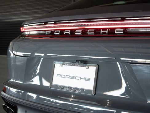 Used 2026 Porsche Panamera RWD image 30