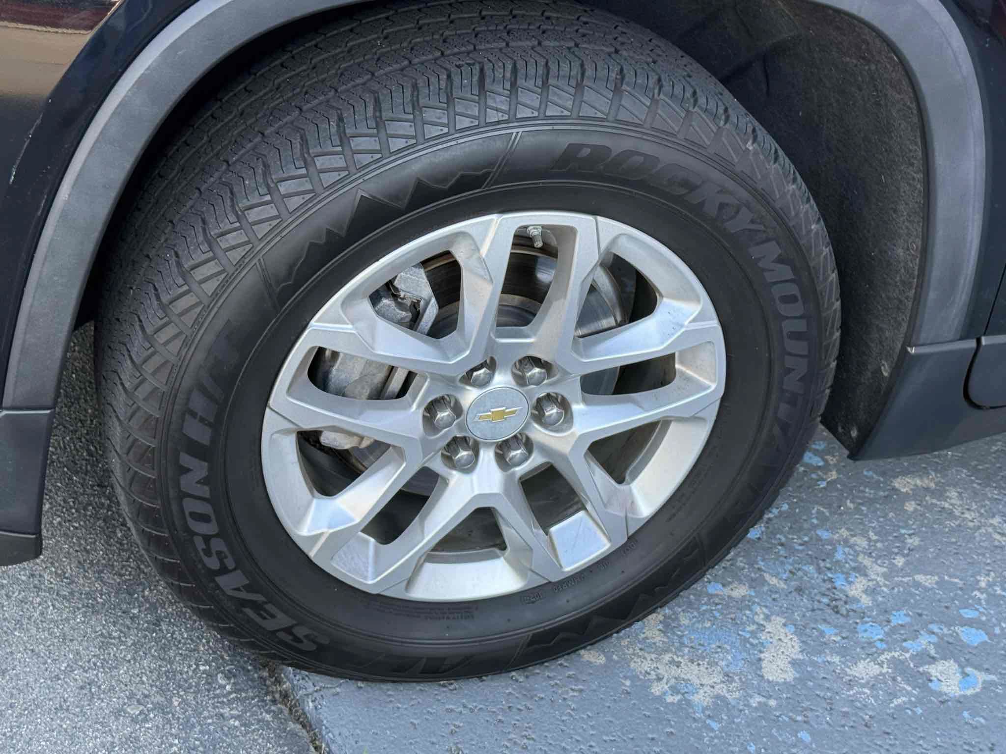 Used 2018 Chevrolet Traverse LS FWD image 35