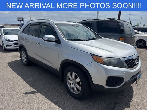 Used 2013 Kia Sorento LX AWD/4WD image 7