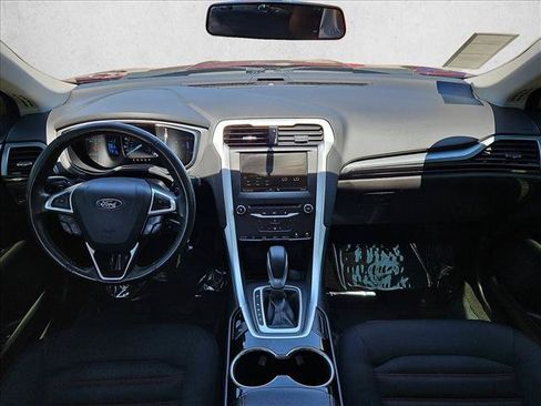 Used 2015 Ford Fusion SE FWD image 16