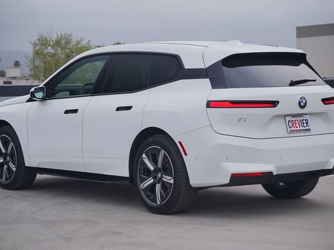 New 2026 BMW iX xDrive45 w/ Premium Package image 7