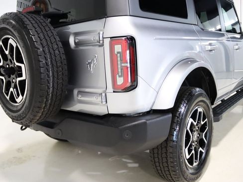 Used 2023 Ford Bronco Outer Banks AWD/4WD image 12