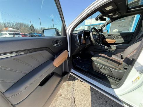 New 2026 GMC Canyon AT4 w/ Technology Plus Package image 11