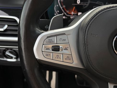 Used 2022 BMW 750i xDrive w/ Executive Package image 21