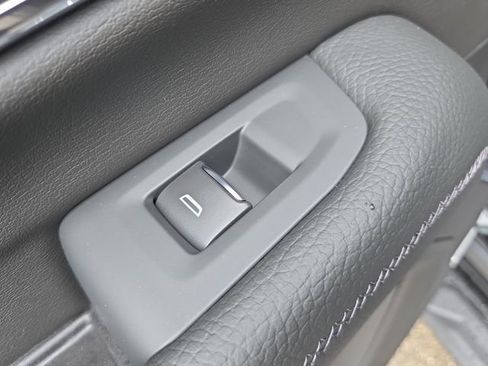 New 2026 GMC Yukon XL Denali image 12