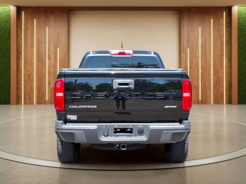 Certified 2022 Chevrolet Colorado ZR2 w/ ZR2 Midnight Special Edition AWD/4WD image 30