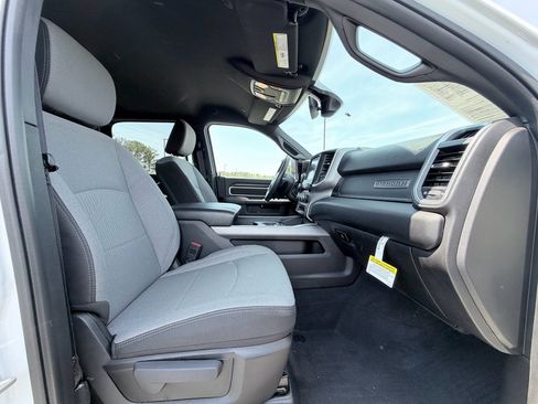 Used 2024 RAM 2500 Big Horn image 21
