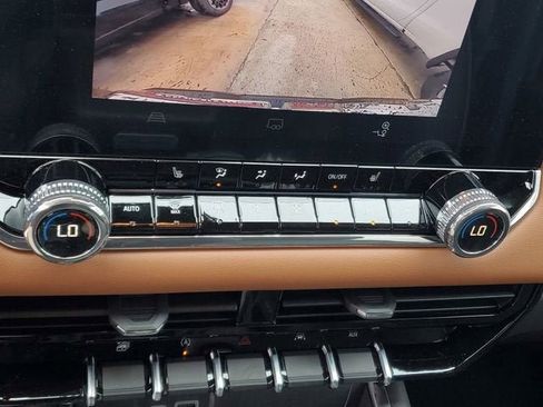 New 2026 GMC Canyon AT4 AWD/4WD image 23