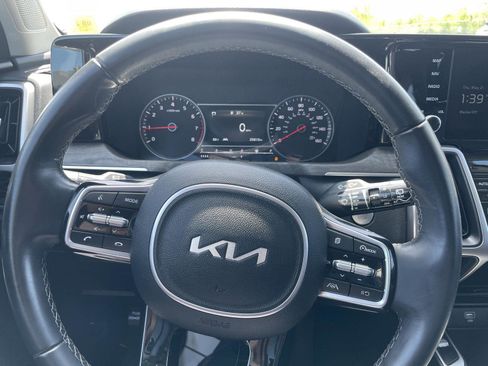 Used 2023 Kia Sorento S AWD/4WD image 28
