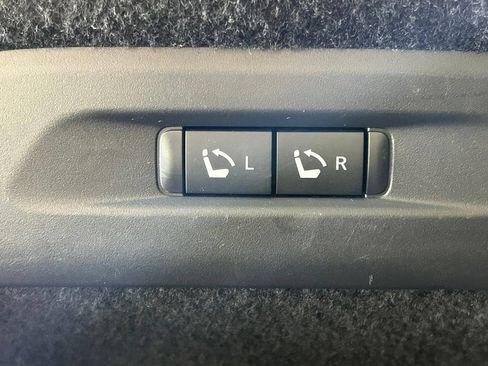 Used 2023 INFINITI QX60 Sensory w/ Vision Package AWD/4WD image 16