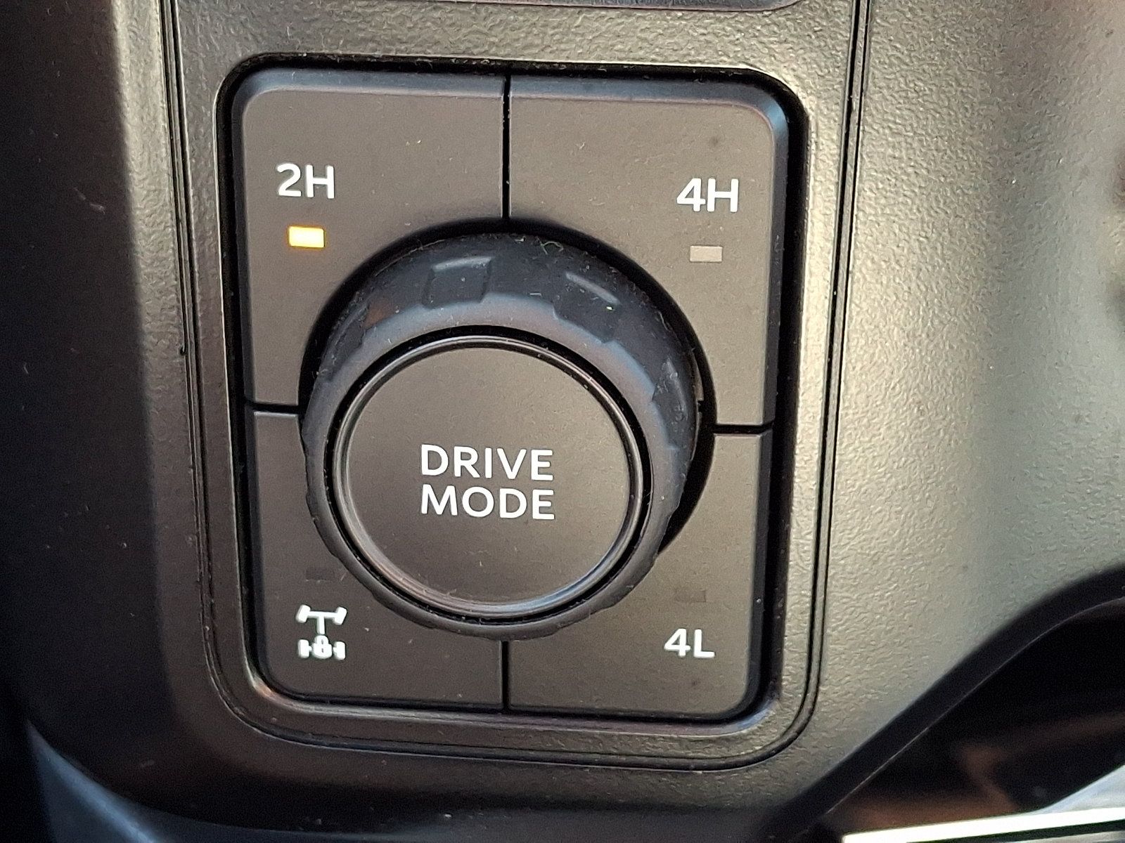 Used 2024 Ford F250 Lariat w/ Lariat Ultimate Package AWD/4WD image 30