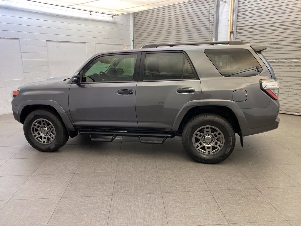 Used 2020 Toyota 4Runner Venture w/ Moonroof Package AWD/4WD image 6