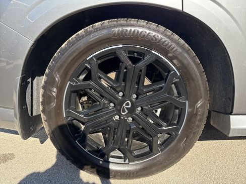 Certified 2026 INFINITI QX80 4WD image 31