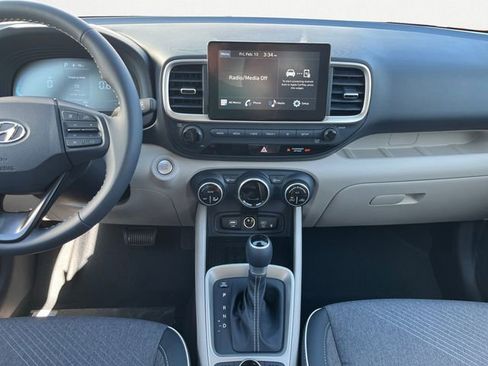 New 2026 Hyundai Venue SEL FWD image 11